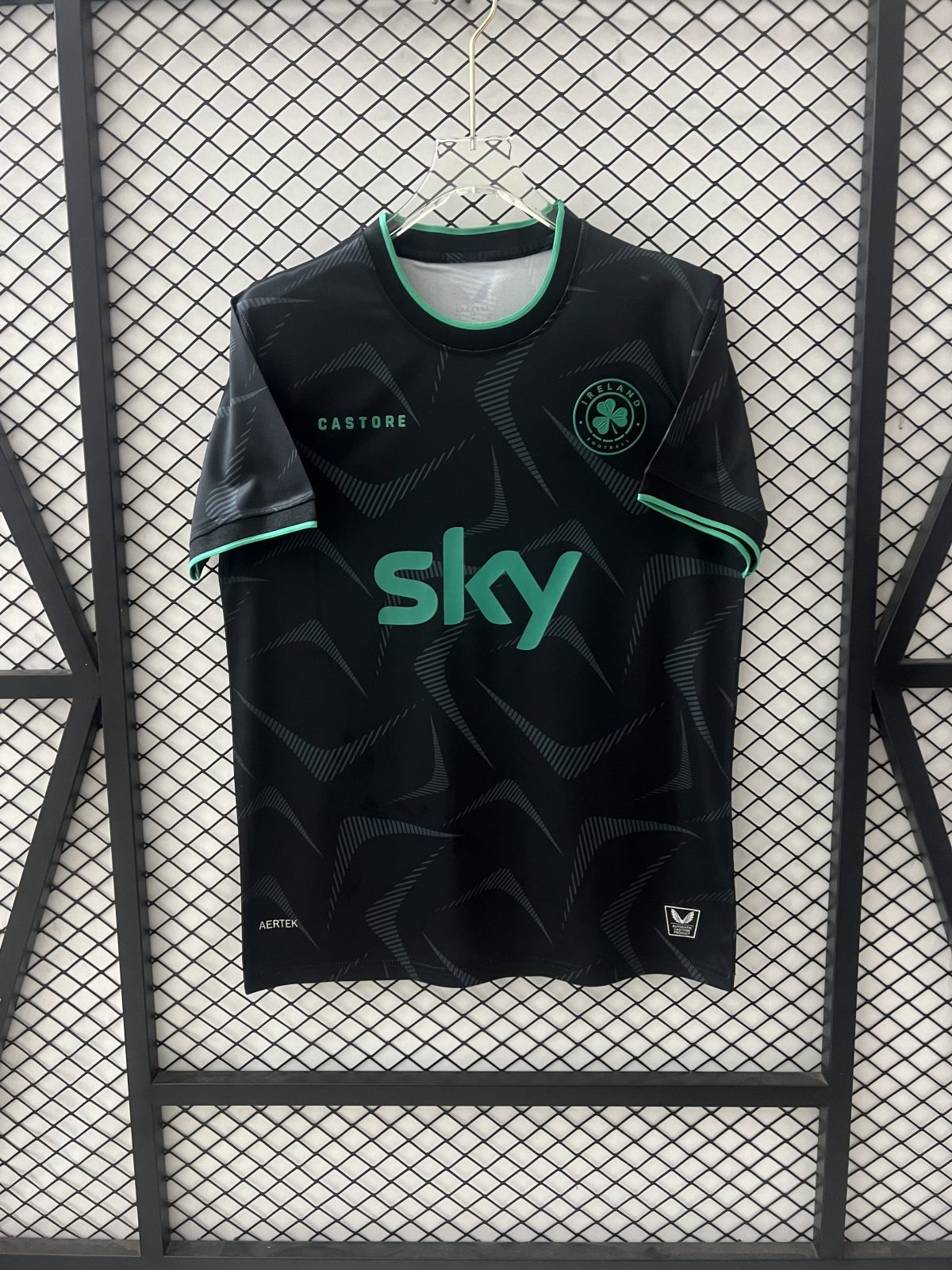 Ireland national team away 26-27 - Image 1